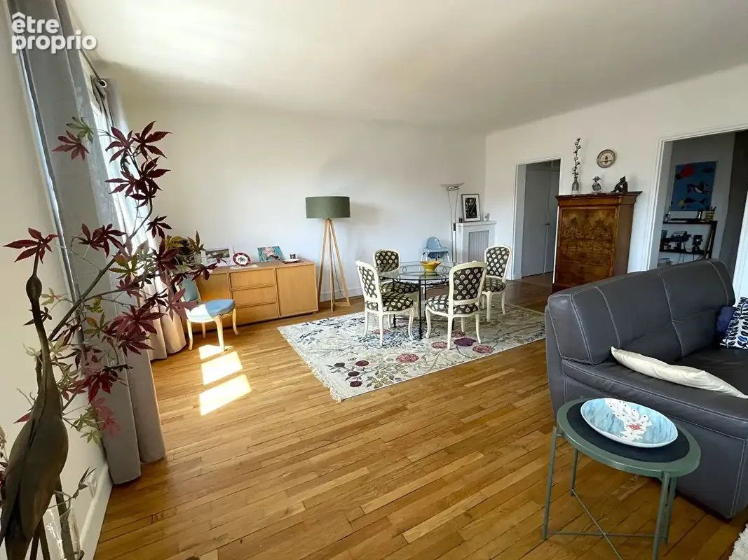 Saint roch - balcon - parking - 3 chambres - photo 3