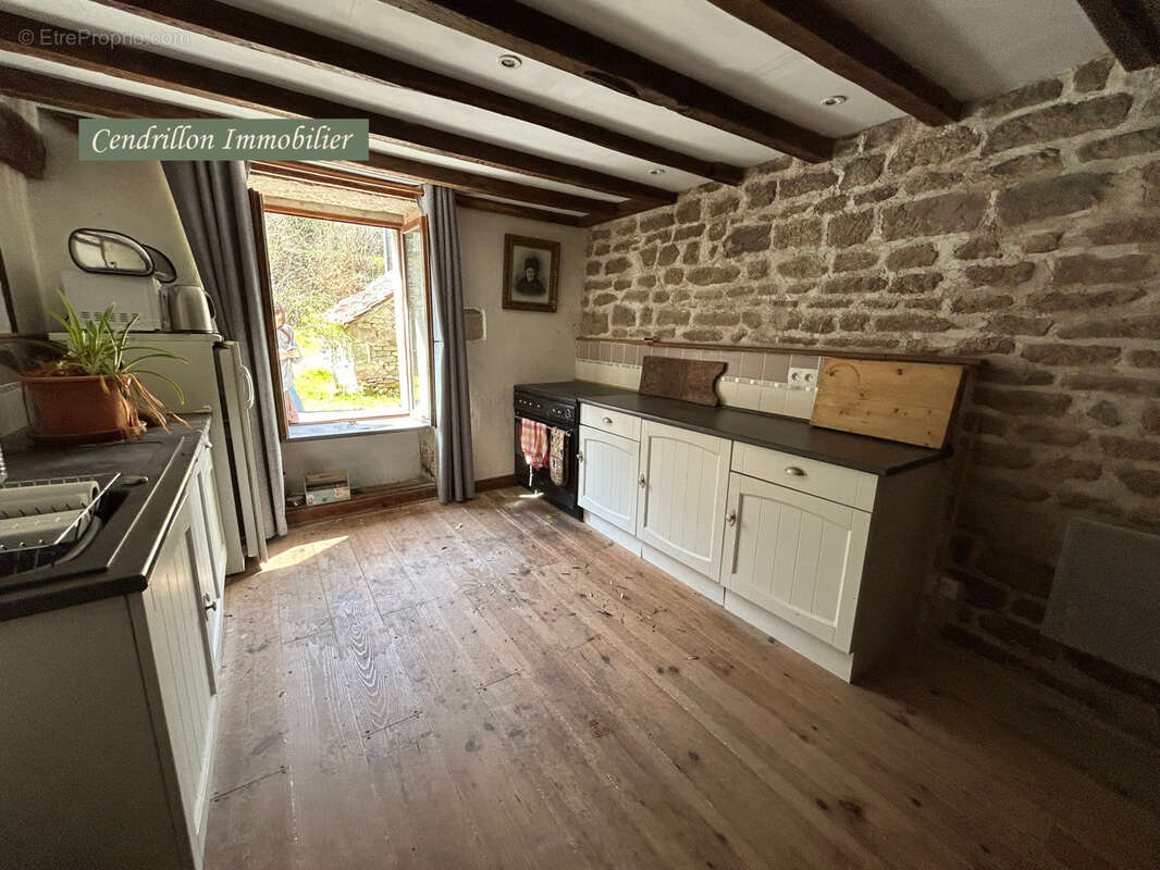 Maison à SAINT-PARDOUX-MORTEROLLES