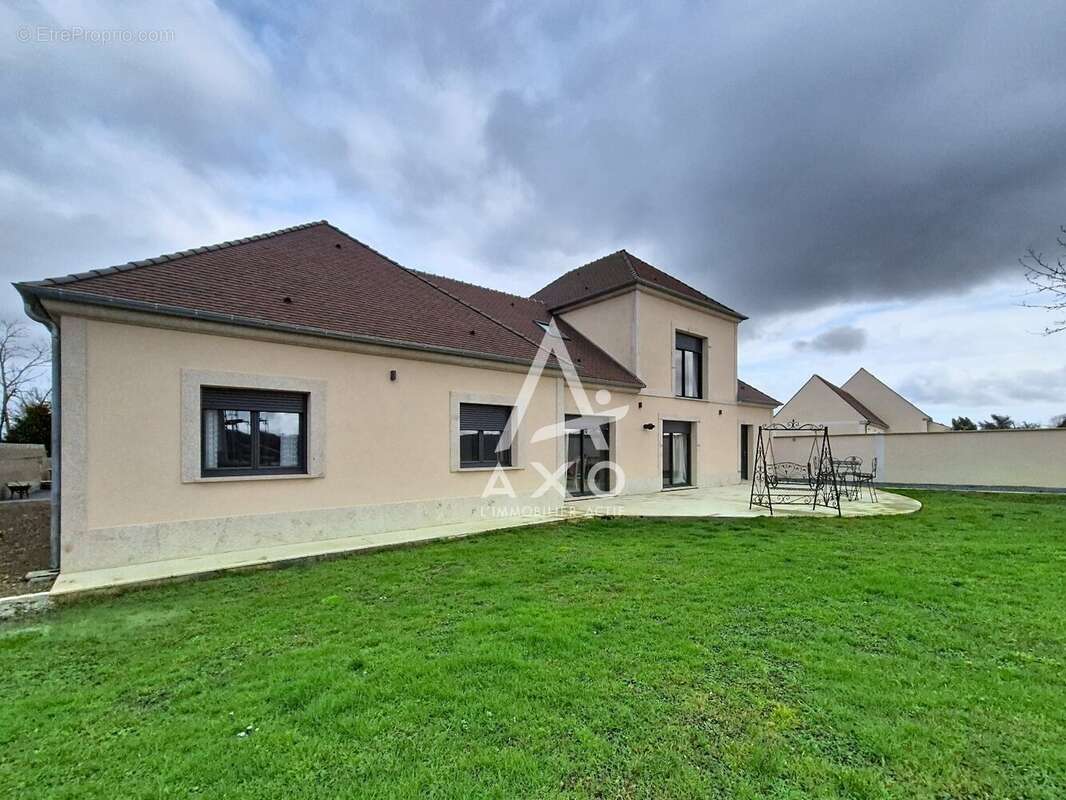 Maison familiale récente 2023  Plus de 220 m²  4 chambres  À moins de 10 minutes de Beauvais - photo 3