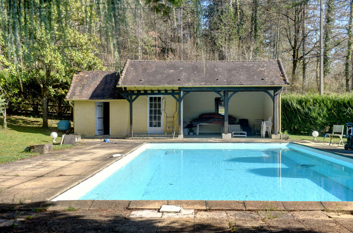 Maison à SAINT-LAURENT-SUR-MANOIRE