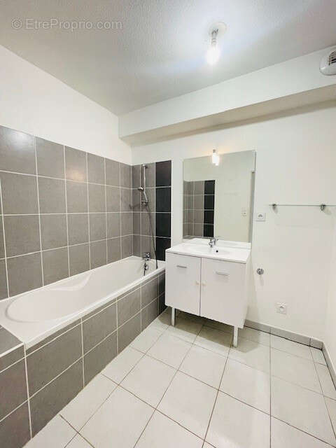 Appartement à SAINT-CHRISTOL-LES-ALES