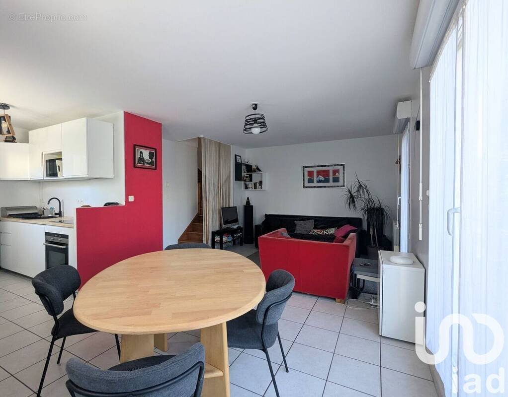 Photo 1 - Appartement à VILLEURBANNE