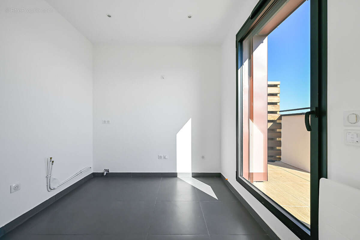 Malakoff - centre ville - dernier étage 5 pièces 4 ch en duplex avec terrasse - frais de notaires réduits - photo 7