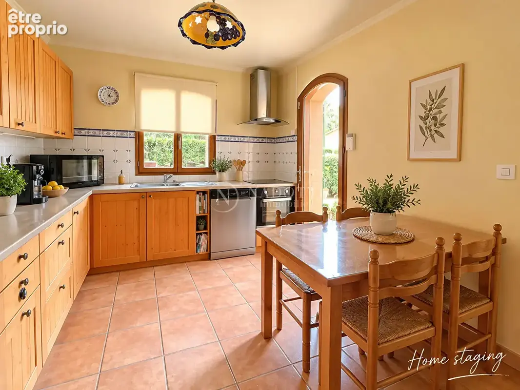 Maison Saint Pantaleon 5 pièce(s) 140 m2 - photo 5