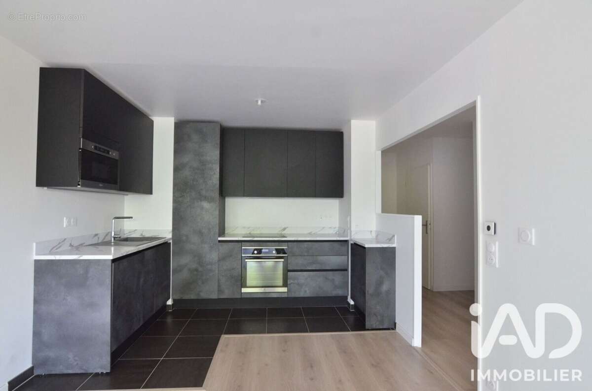 Appartement 57 m² à Villeneuve-Saint-Denis  - photo 7