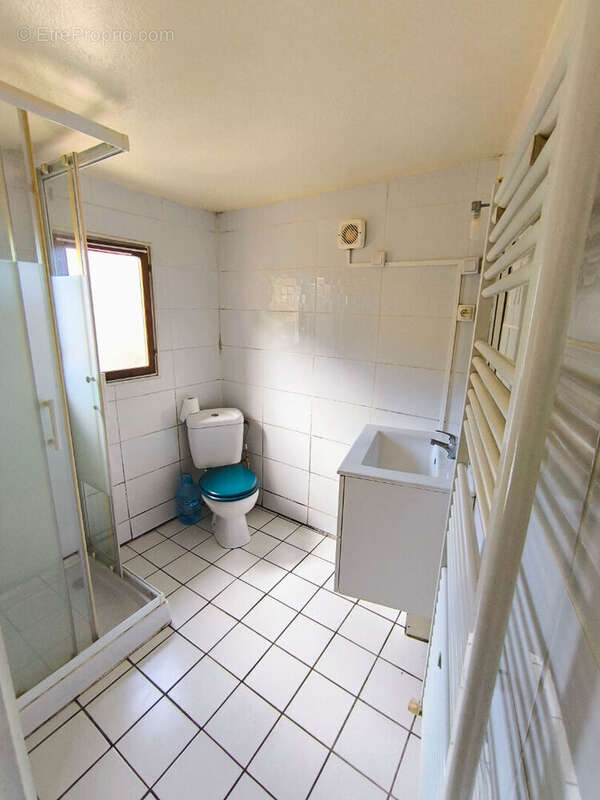 Maison à DECAZEVILLE