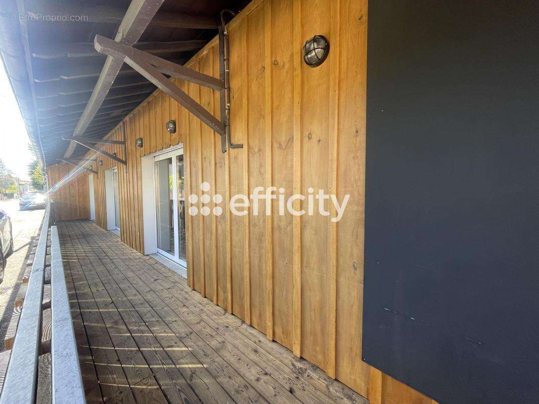 Commerce à ANDERNOS-LES-BAINS