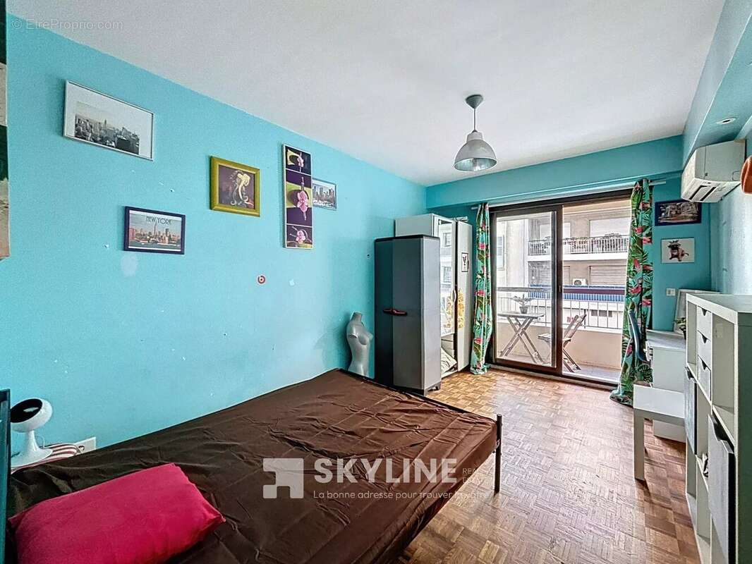 Appartement à MARSEILLE-5E