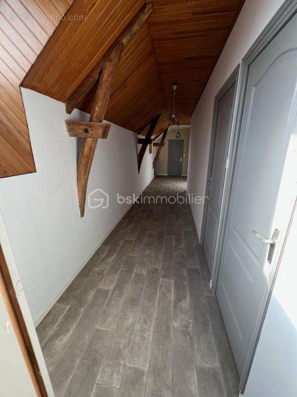 Maison à LA CHAPELLE-JANSON