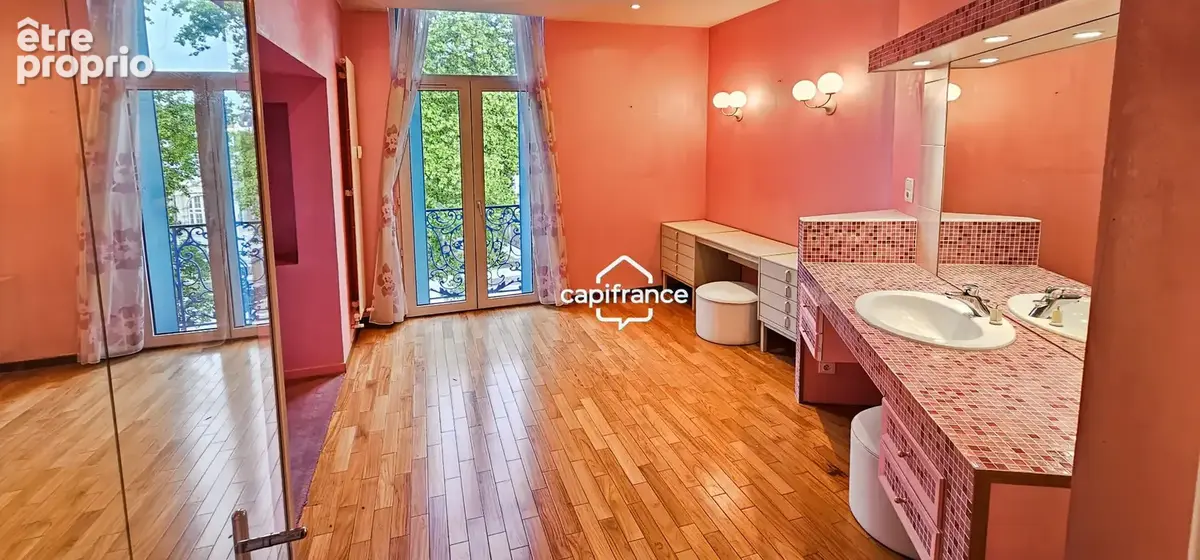 VICHY / OPERA (03) - A VENDRE - appartement 166 m² + cave - photo 6