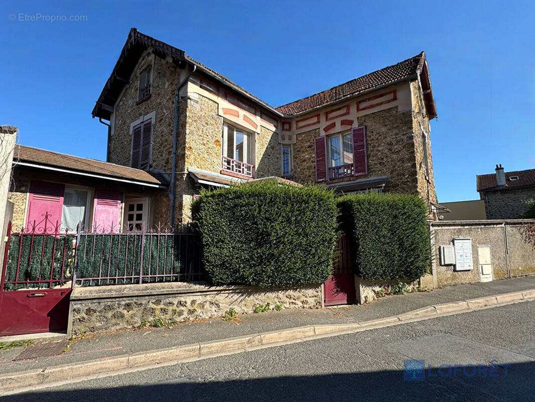 Appartement à ARPAJON