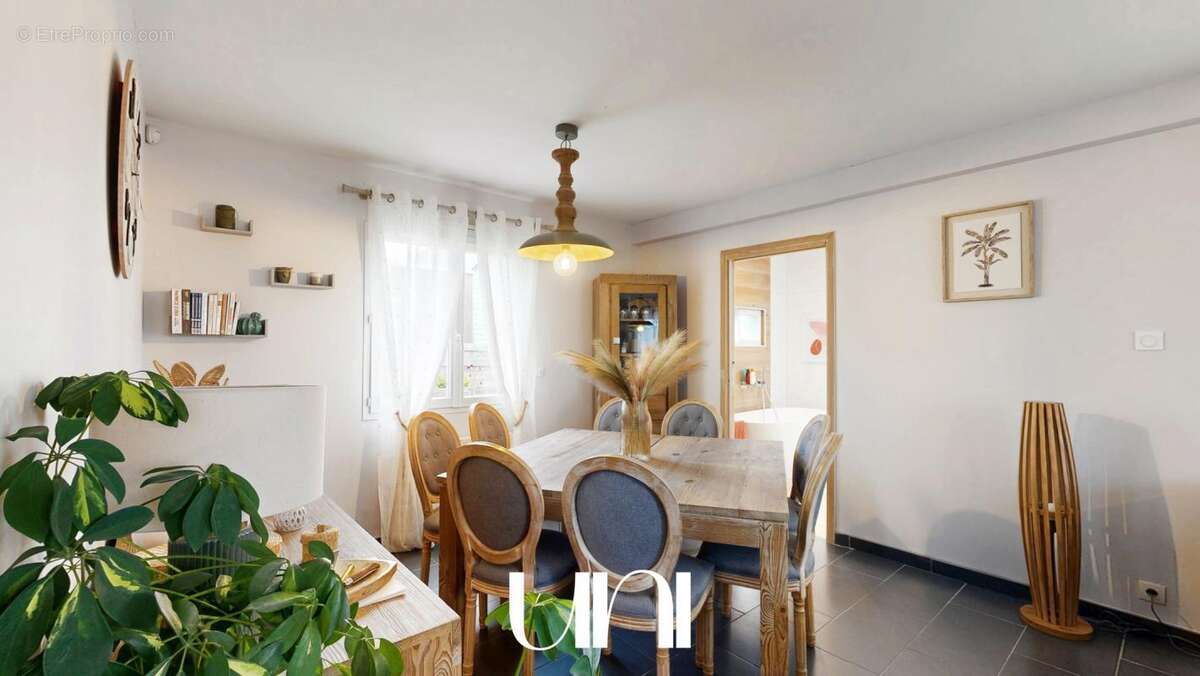 Maison à BLAINVILLE-SUR-ORNE