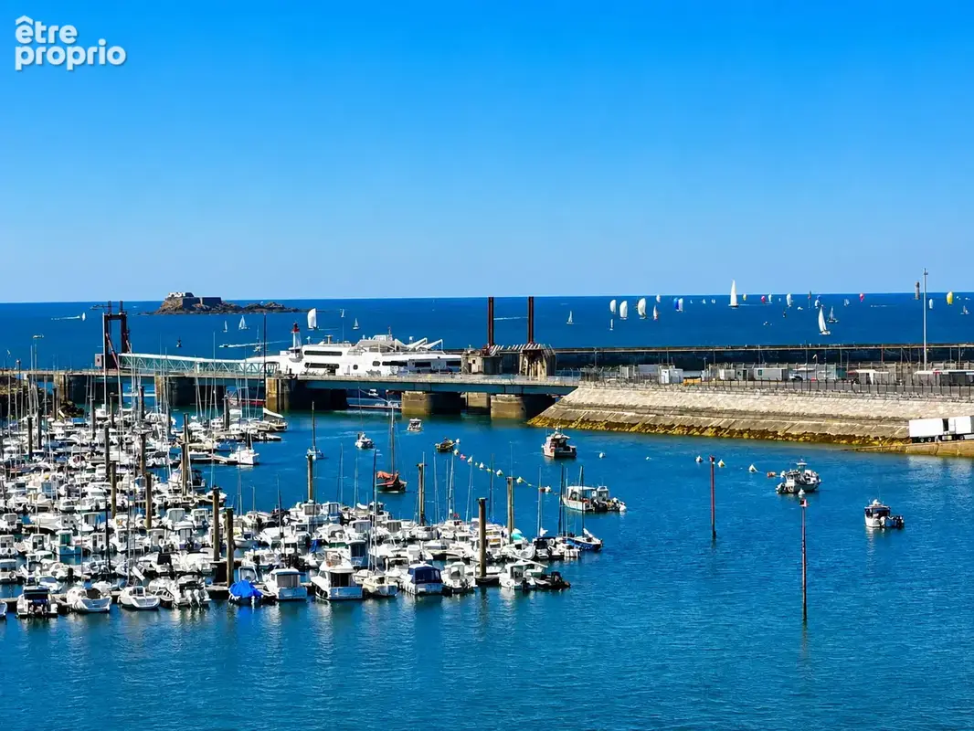 SAINT MALO / ST SERVAN CENTRE, VUE MER : Appartement 56 M2,  Ascenseur, Cave et Stationnement - photo 29