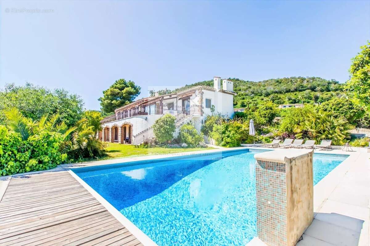 Coup de cœur assuré – villa d’exception avec vue mer panoramique à 180° - photo 5
