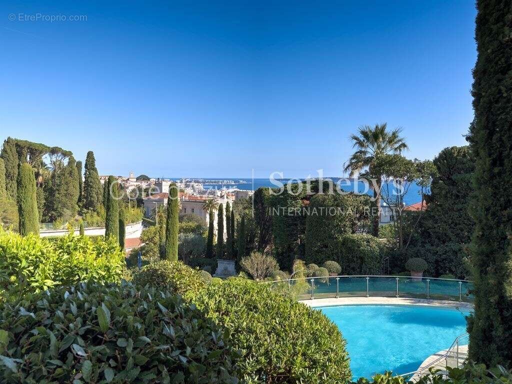 Appartement à CANNES