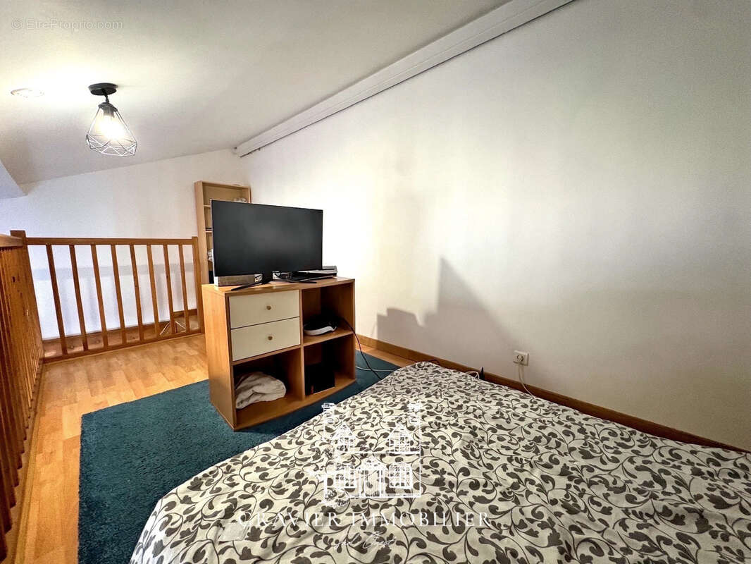 Appartement à LAHONCE