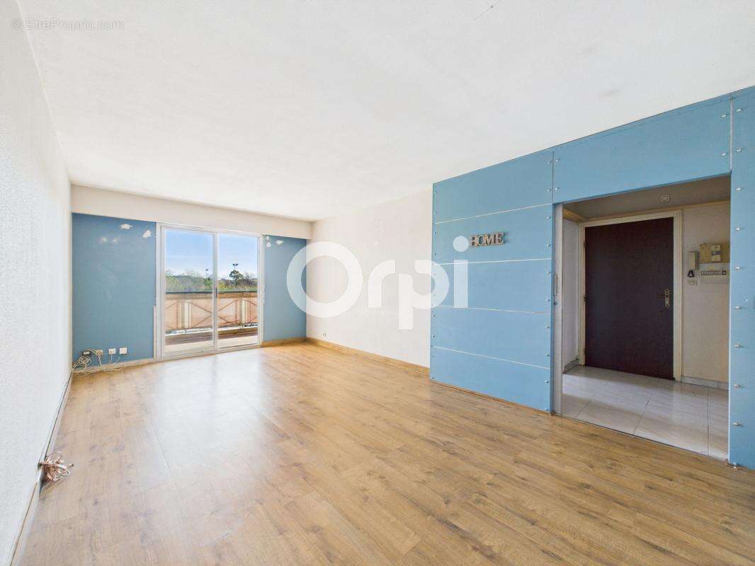 Appartement à MANDELIEU-LA-NAPOULE