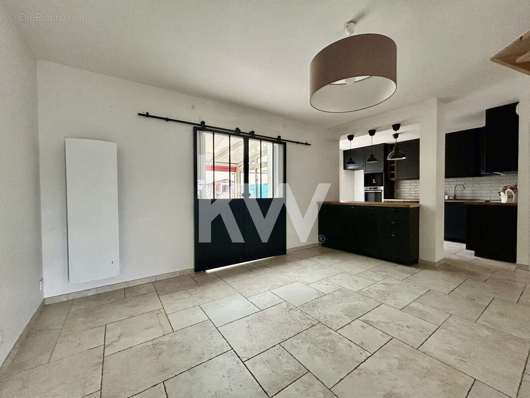 Maison 117 m² à Saint-Denis-En-Val  - photo 4