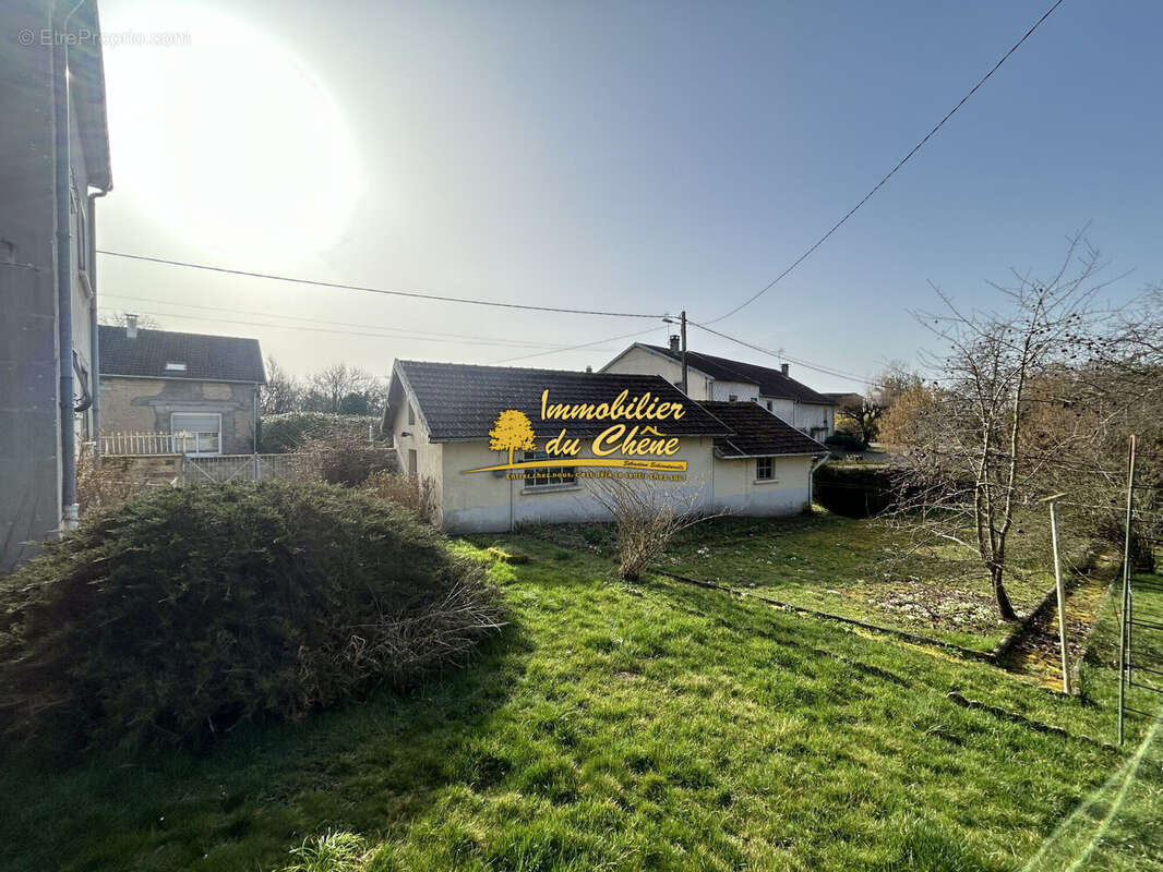 Maison à AINVELLE
