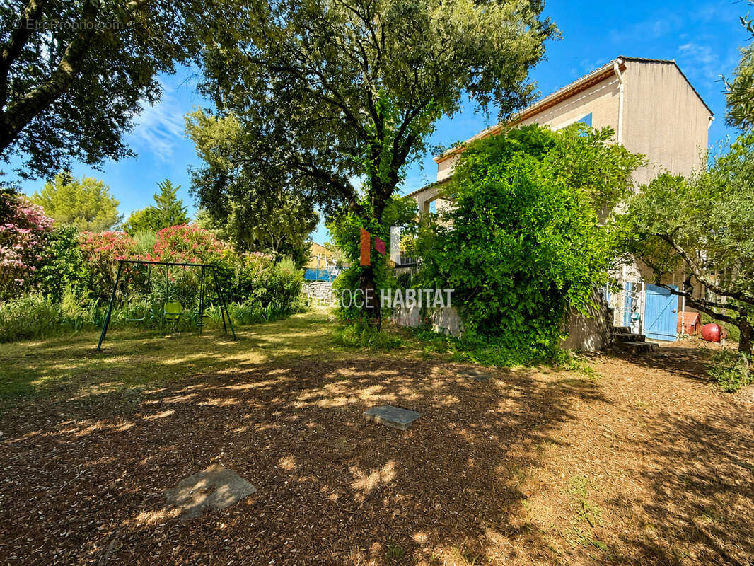 BOISSERON - Maison familiale 151 m2 - Terrain arboré et piscinable - Sous-sol 100 m2 - photo 2