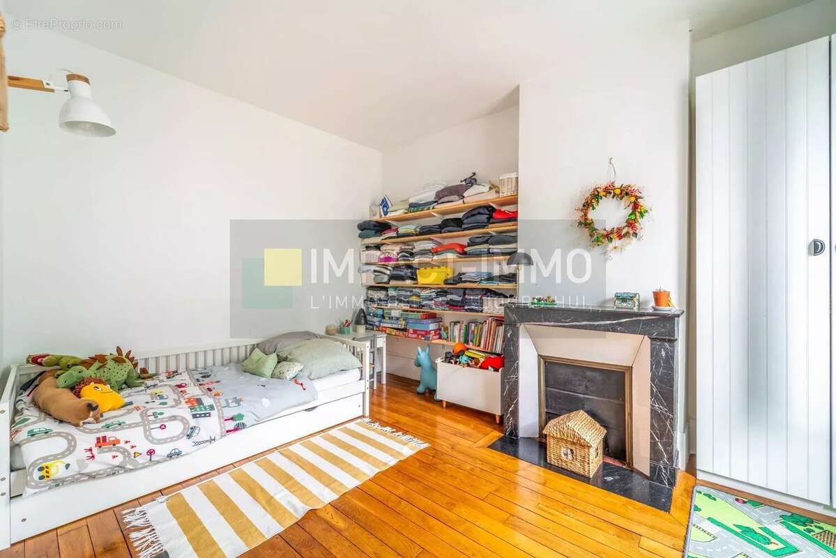 Appartement à SURESNES