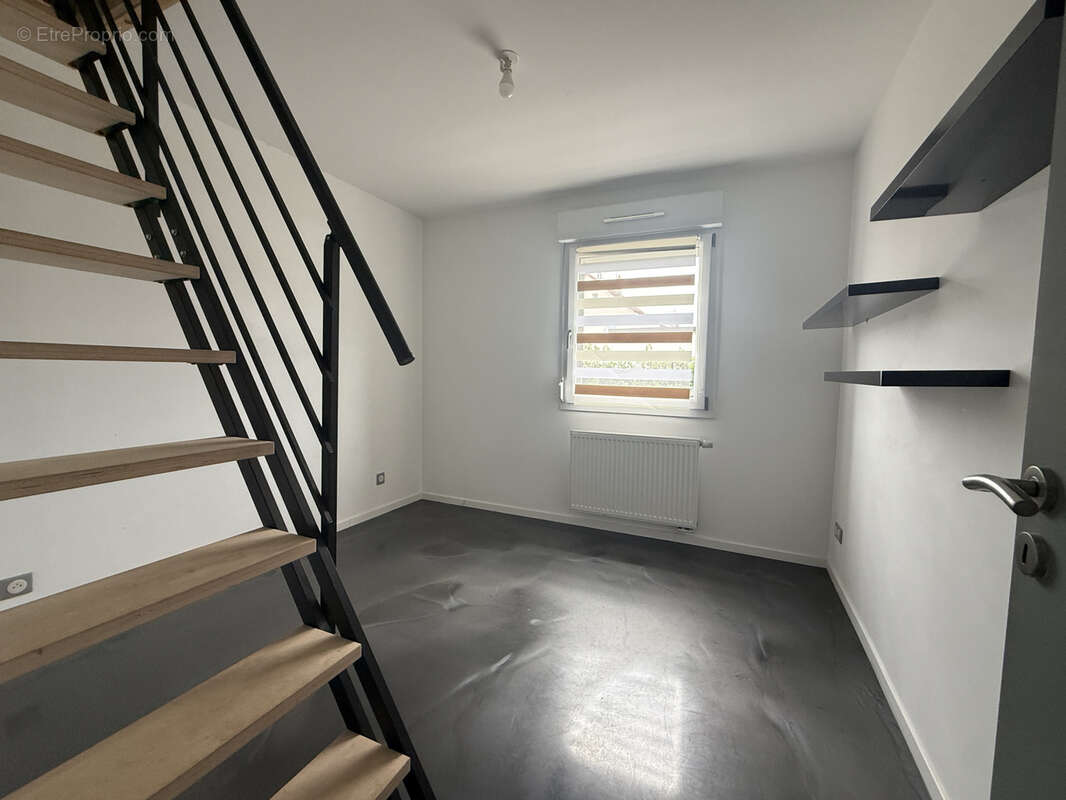 Maison familiale récente à Bollwiller   5 chambres  135 m2 avec un terrain de 6,21 ares - photo 7