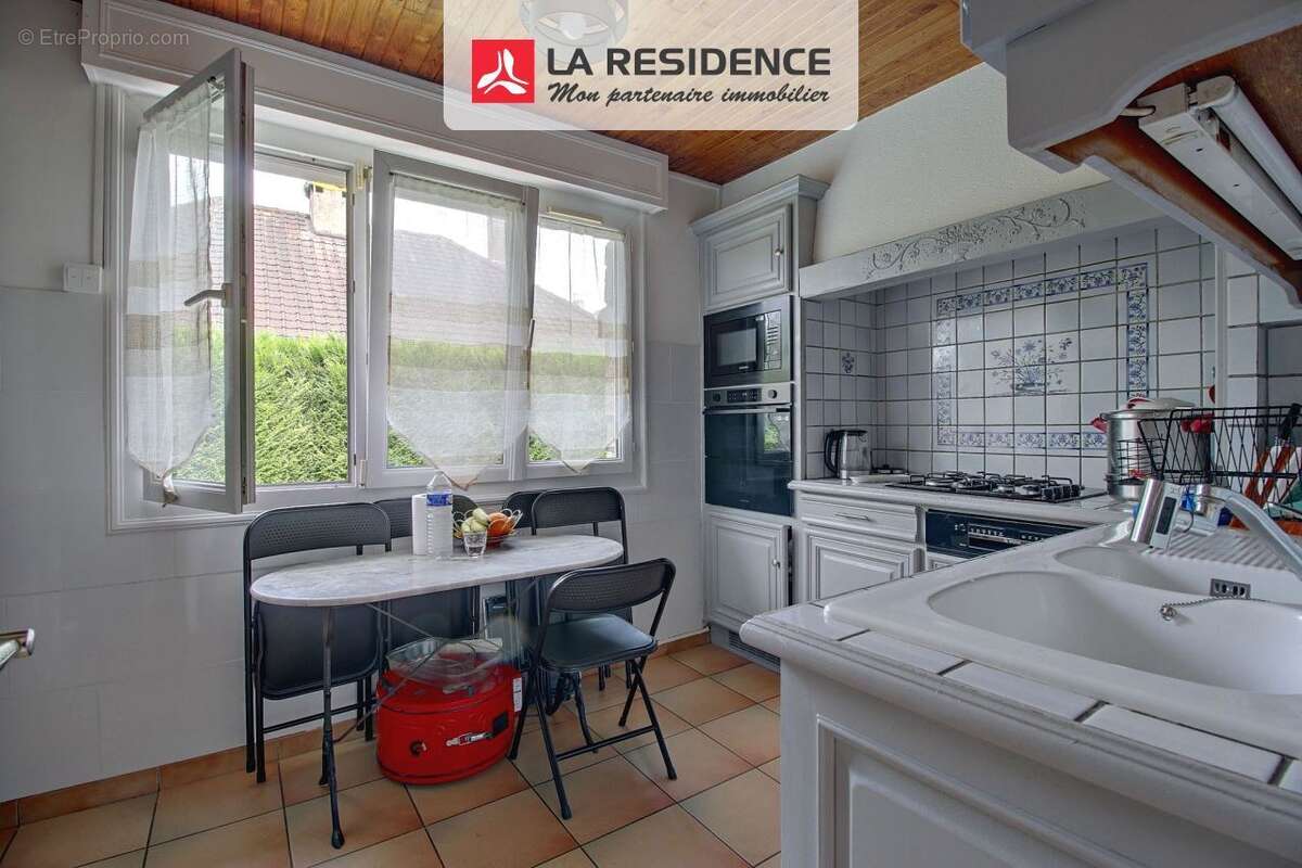 Maison 80 m² à Saint-Etienne-Du-Rouvray  - photo 3