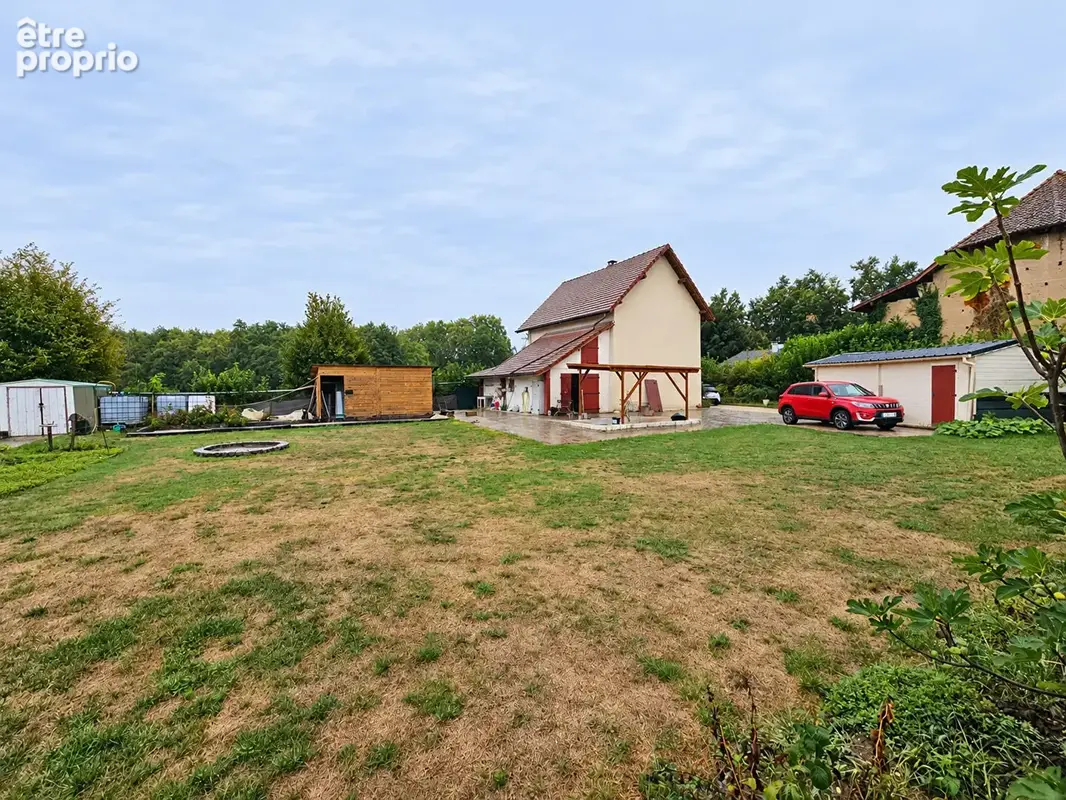 Maison Pressins 4 pièce(s) 99 m2 - photo 2