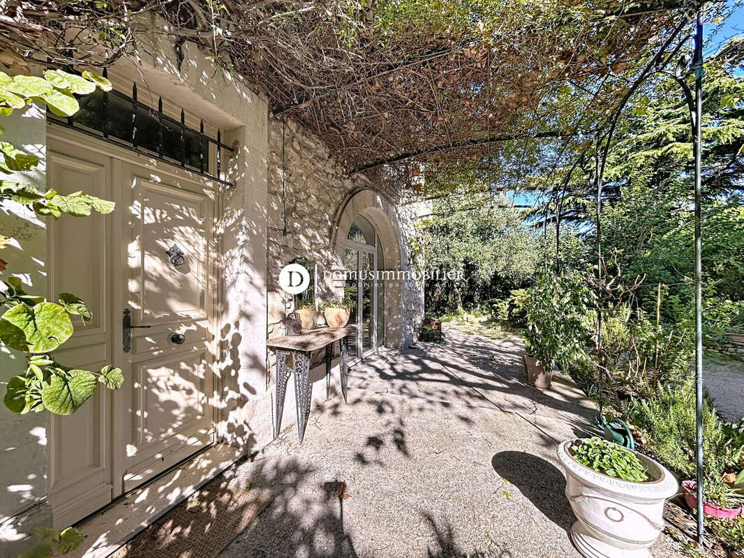 Maison à VEDENE