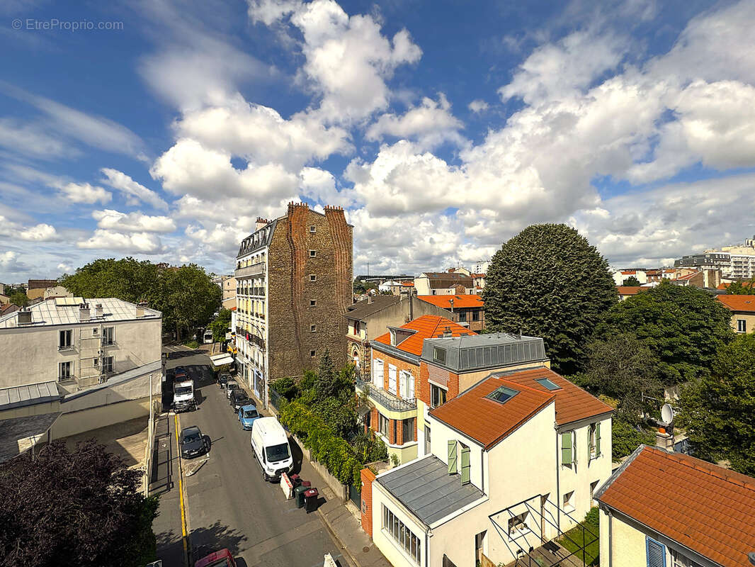 Appartement à LES LILAS
