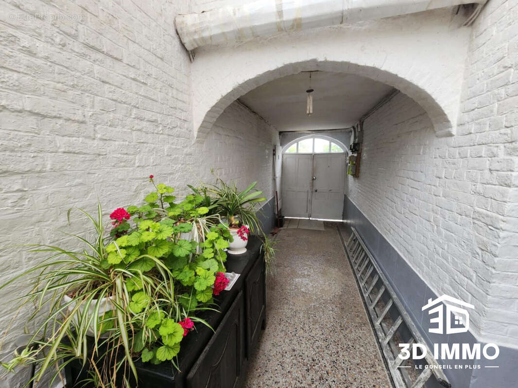 Maison à SAINS-DU-NORD