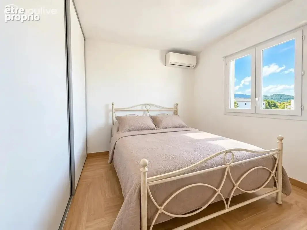 Dernier étage – t3 85 m² – terrasse – vue mer & montagne - photo 13
