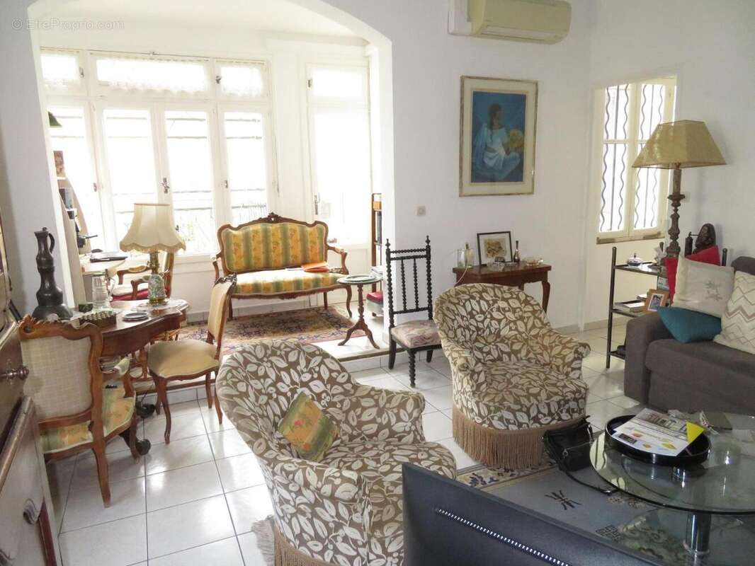   - Maison à DRAGUIGNAN