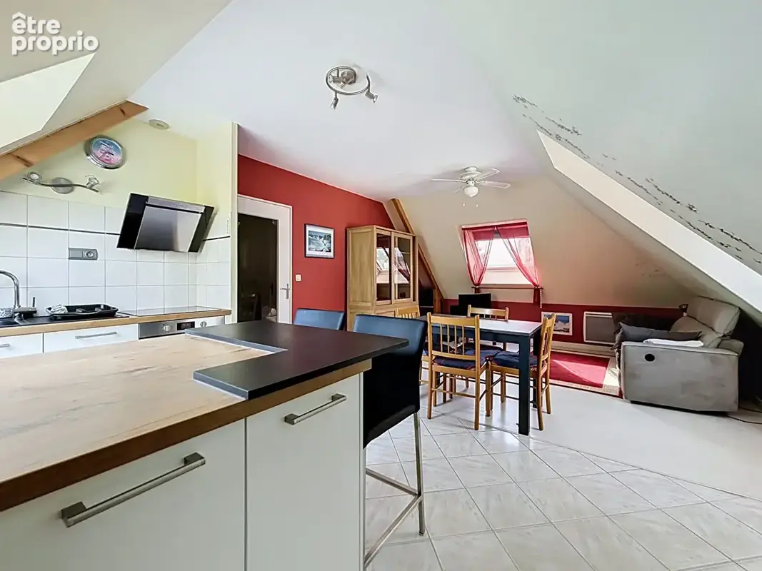 2 pièces - à vendre -  garage - quartier Mermoz/La Courrouze - photo 2