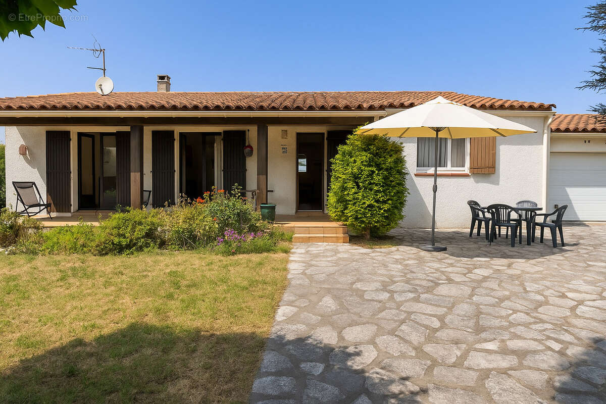 Maison à BOUILLARGUES