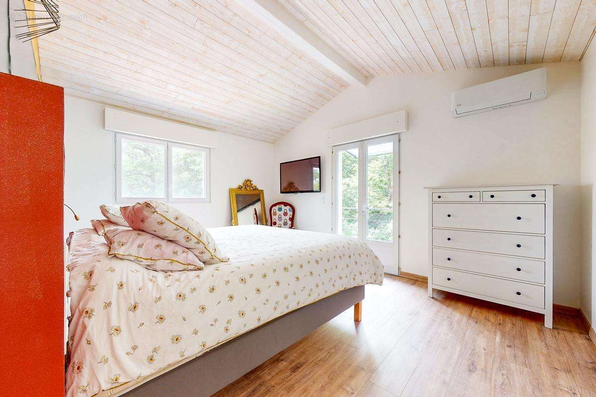 Maison à GRAZAC