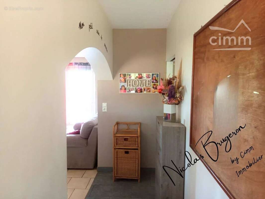 En exclusivité – Ensemble immobilier avec deux habitations, étang et près d’un hectare de terrain - photo 26