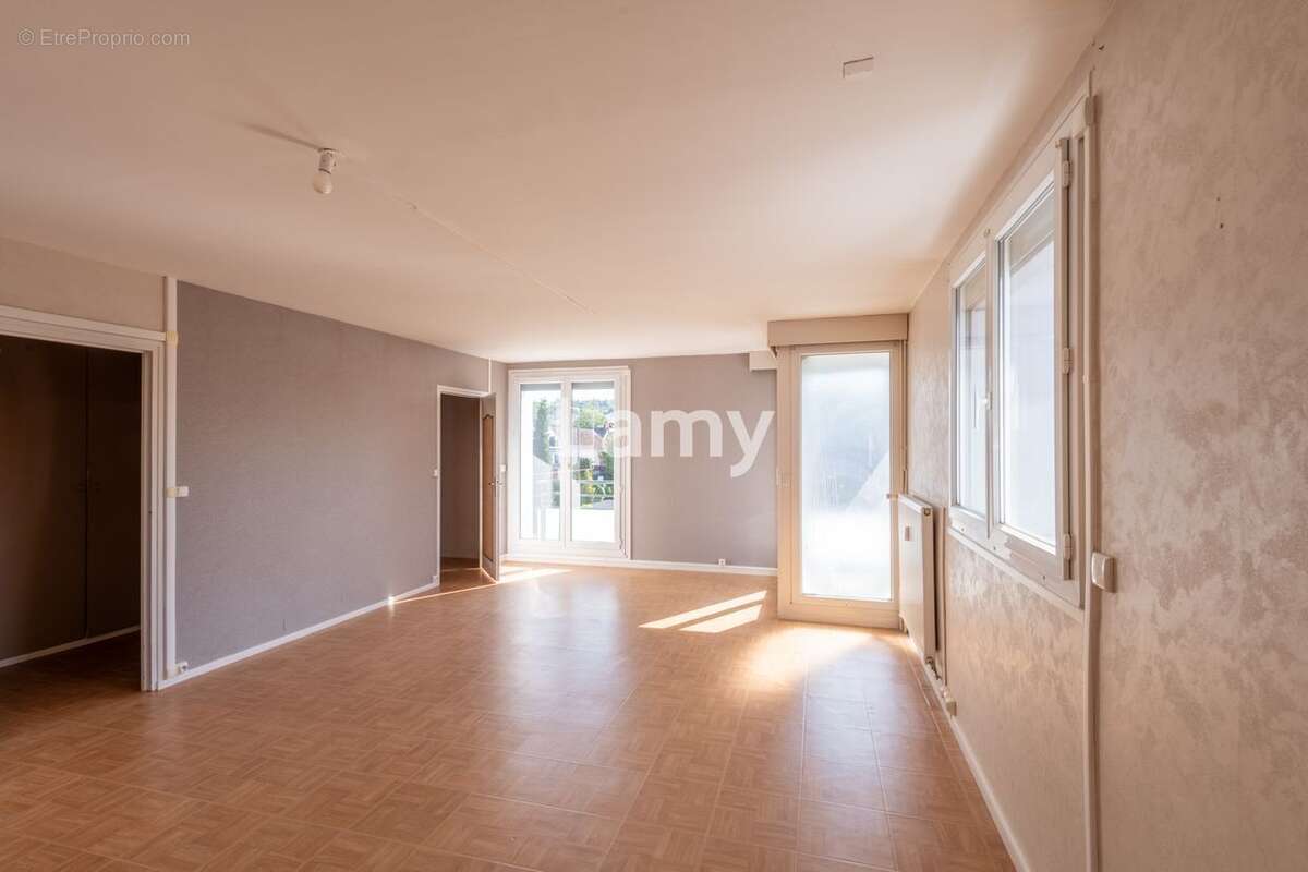 Appartement à NEUFCHATEL-EN-BRAY