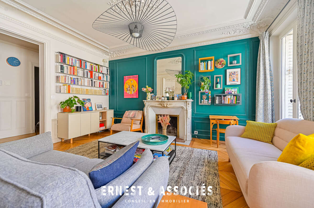 Appartement à PARIS-10E