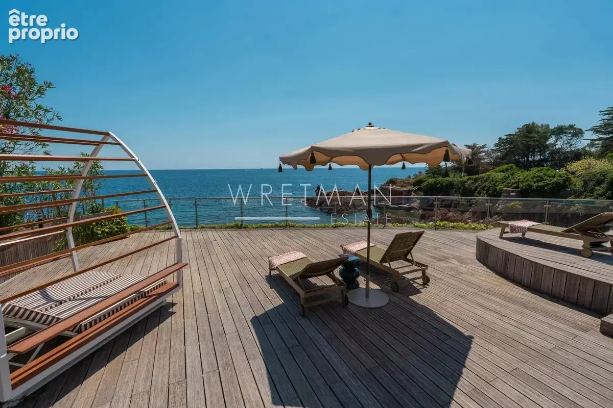 Vente par enchère privée : Domaine d'exception en bord de mer avec garage à bateau - photo 22