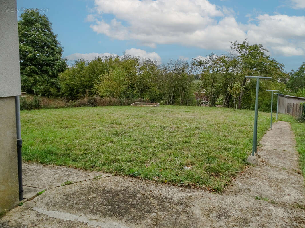 Maison à SAINT-CALAIS