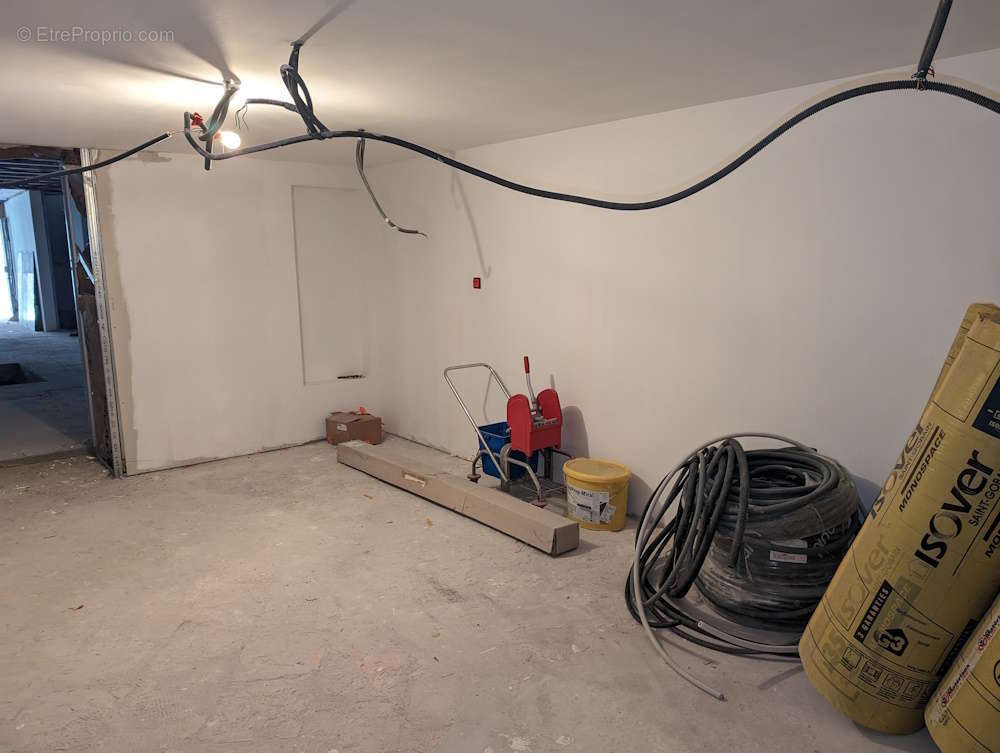 Immeuble en cours de rénovation - photo 4