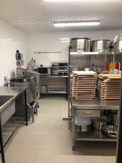 Commerce à CHAVELOT