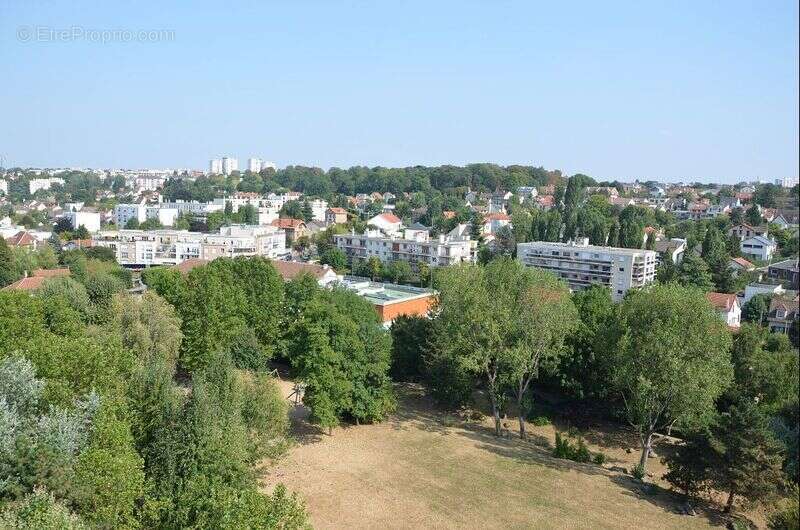 Appartement à BOURG-LA-REINE