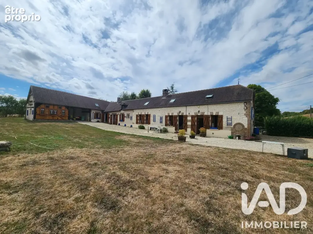 Photo 1 - Maison à ESTISSAC