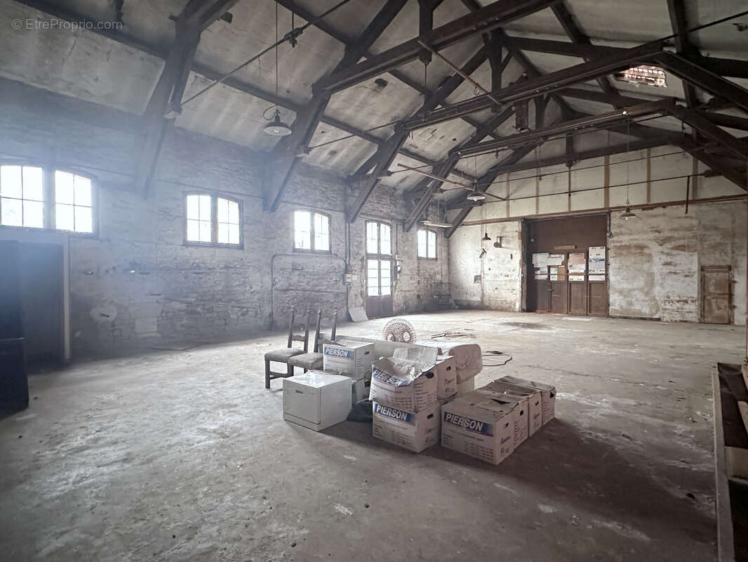 Appartement à JAUNAY-CLAN