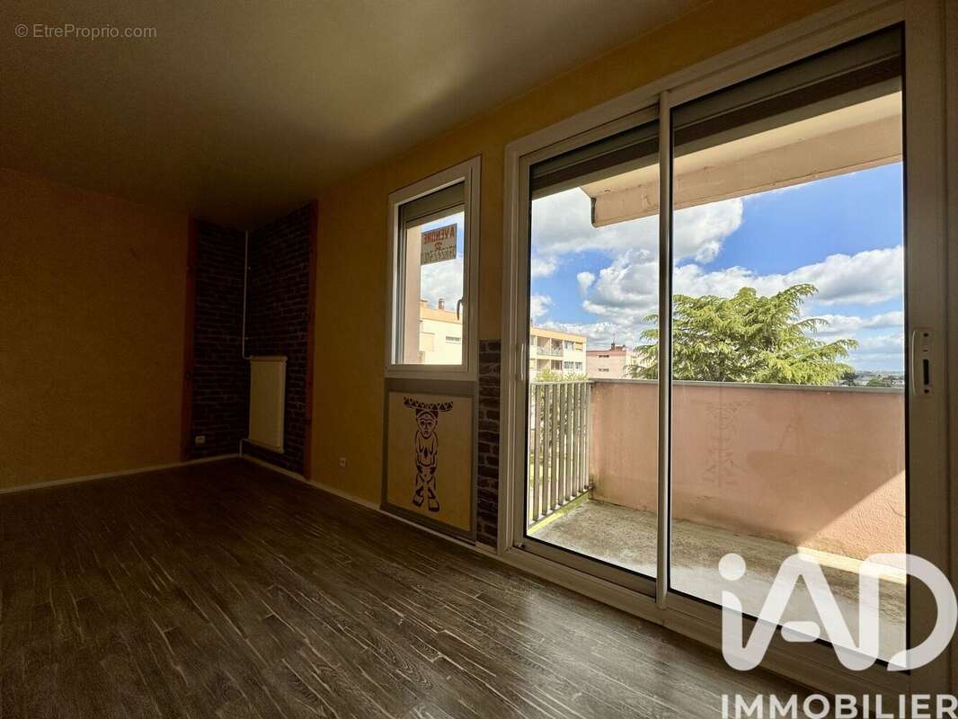 Photo 8 - Appartement à SAINT-PIERRE-LES-ELBEUF