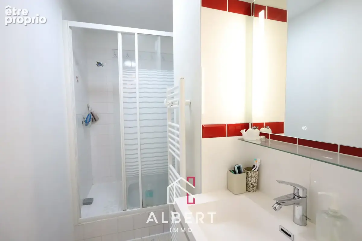 Angers Les Justices - Appartement type 5 de 110 M2 - 3 chambres, balcon et garage - photo 17