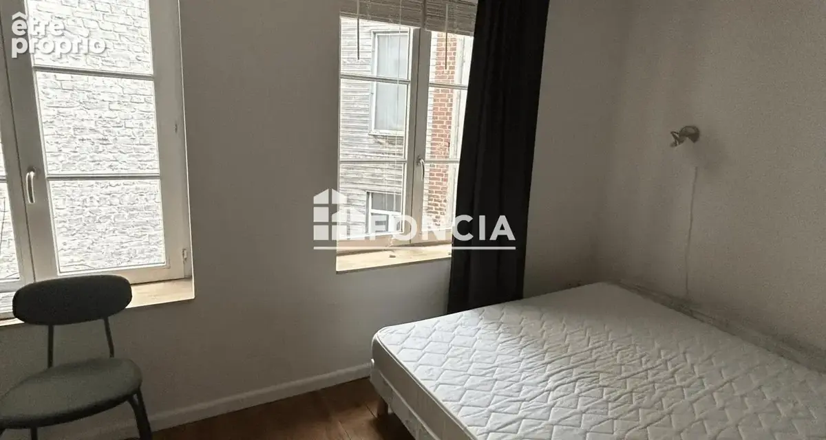 VIEUX LILLE : Beau type 2 bis en duplex - photo 6