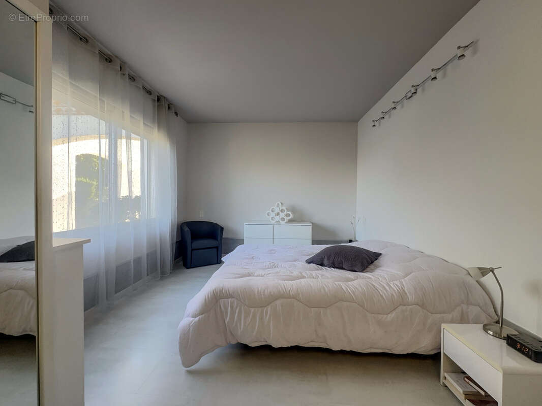 Maison à SAINT-JEAN-DE-VEDAS